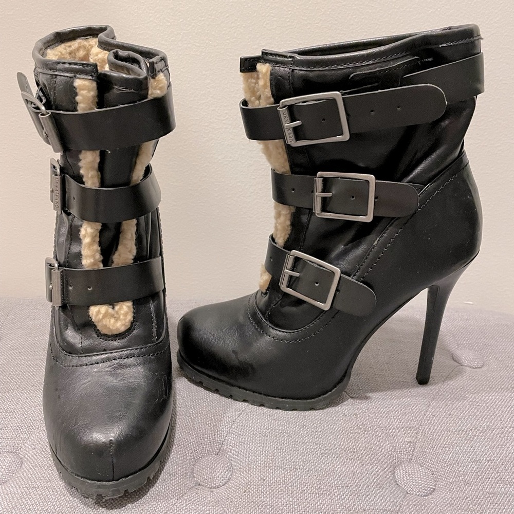 Vera wang boots